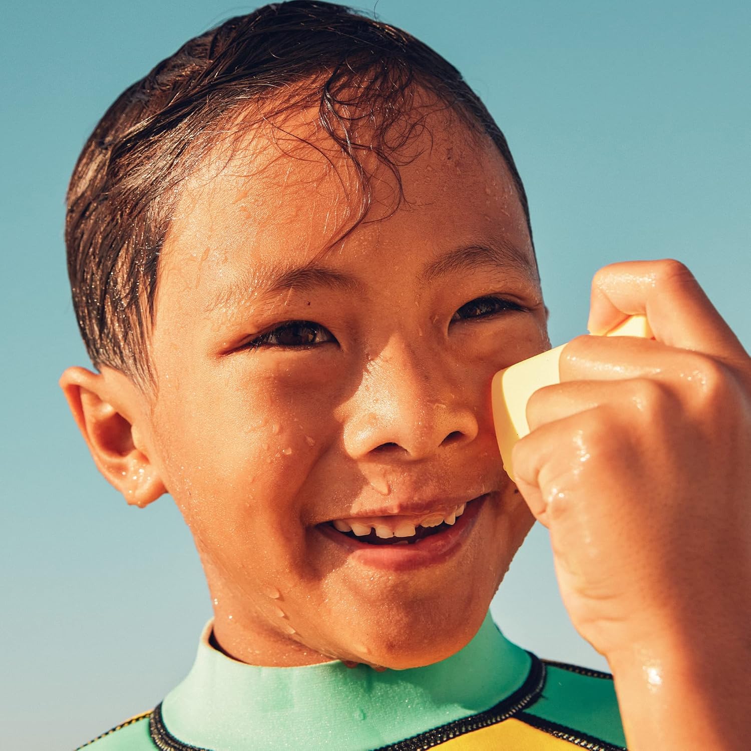 Sun Bum Kids SPF 50 Clear Face Stick Sunscreen - Wet or Dry Skin Application Broad Spectrum Sunscreen with Vitamin E - Hawaii 104 Act Compliant (Without Octinoxate & Oxybenzone) - Travel Size 0.53 oz - Image 6